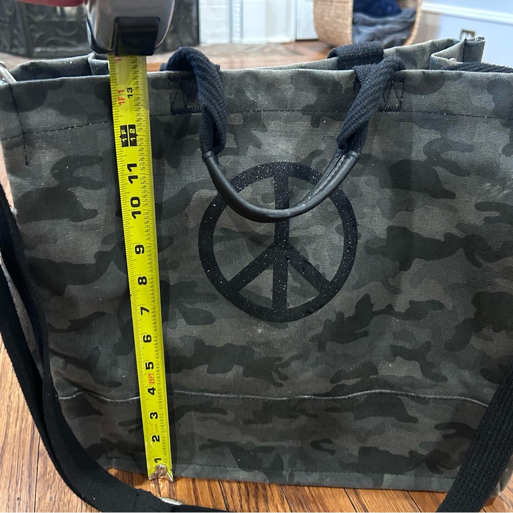 Camouflage Peace Messenger Bag - Picture 12 of 13
